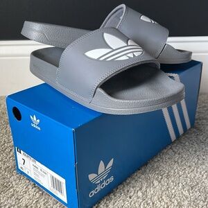 Adidas Slides Sz 7 Light Gray